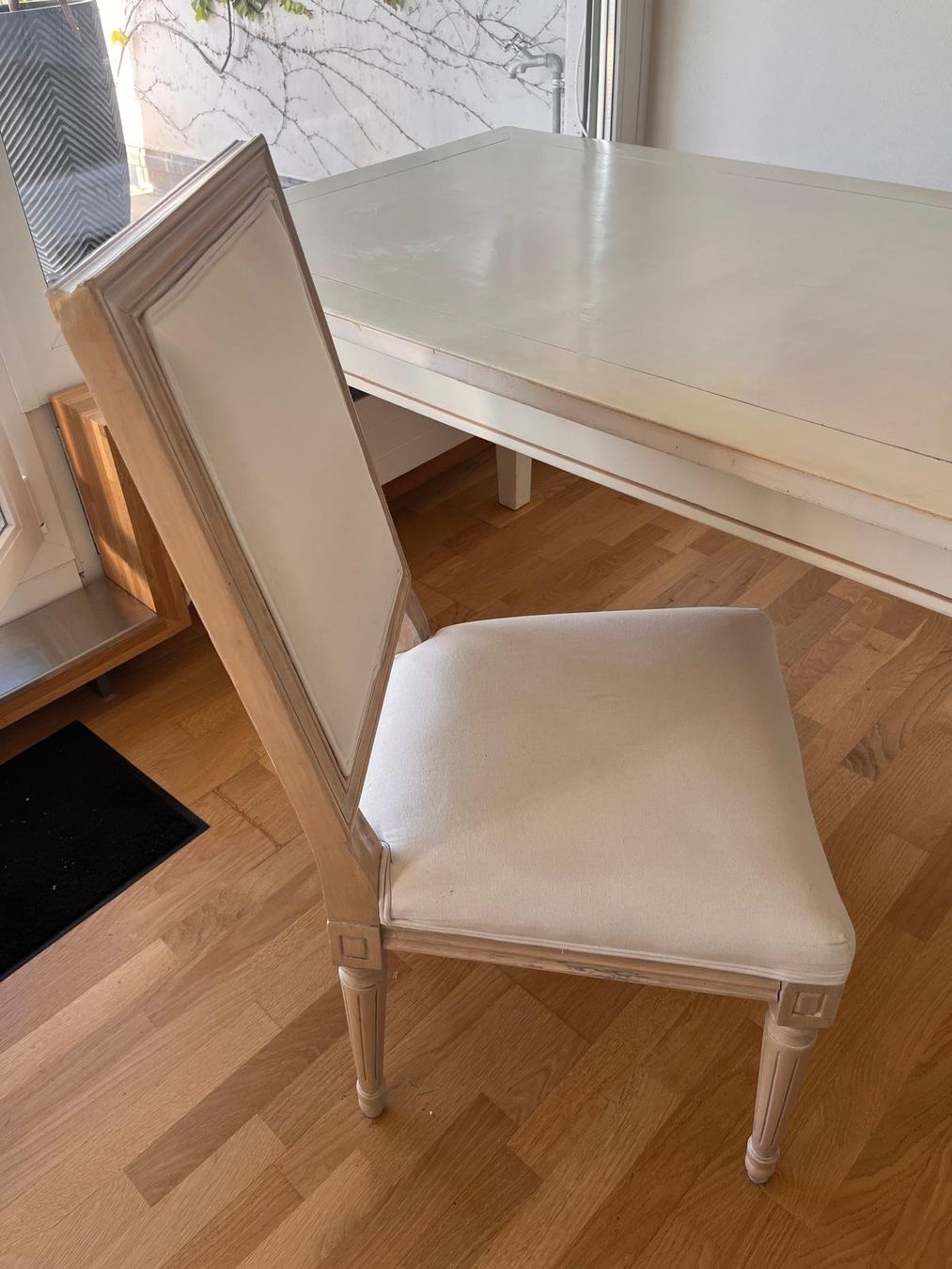 Kare Tische: Esstisch mit 4 Stühlen Shabby Chic von KARE – Gebraucht aus Küsnacht ZH von Natalie_ZH