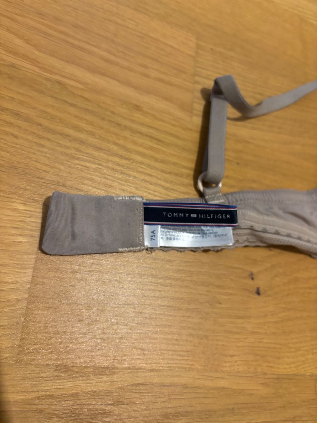 Tommy Hilfiger Sonstige Unterwäsche: BH / Bra - Tommy Hilfiger - Gr. 75A – Gebraucht aus Stadel von Chanel_5 6