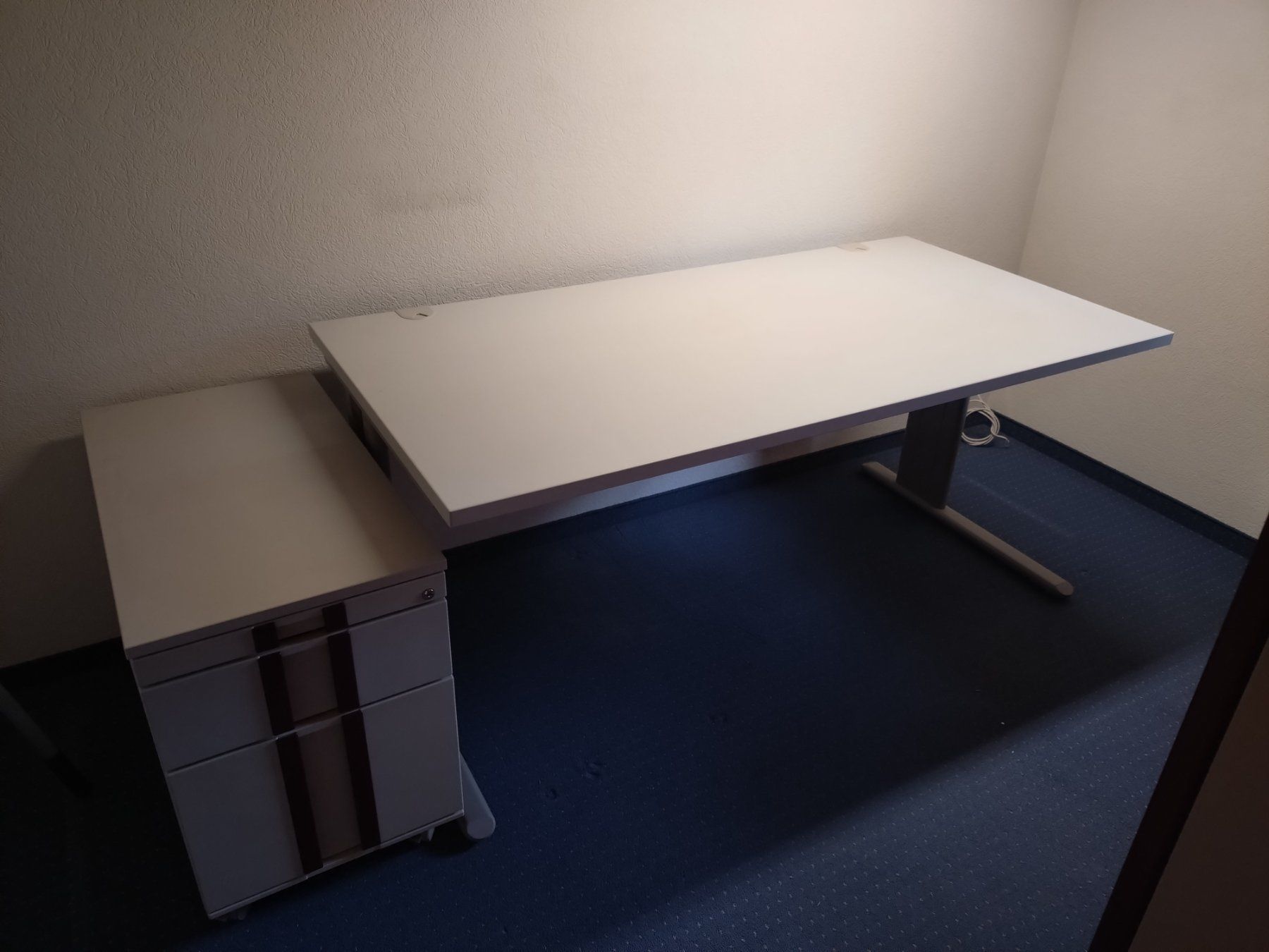Bureaux: Schreibtisch – D'occasion à Grindelwald par Bruni2811