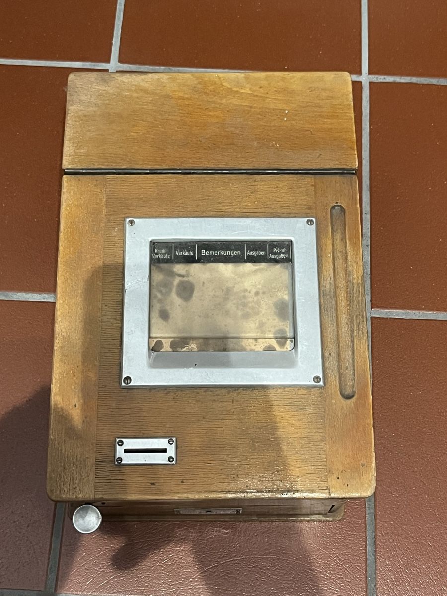 Registratore di cassa: Antico registratore di cassa – Usato da Chironico venduto da mgm_brj8 1