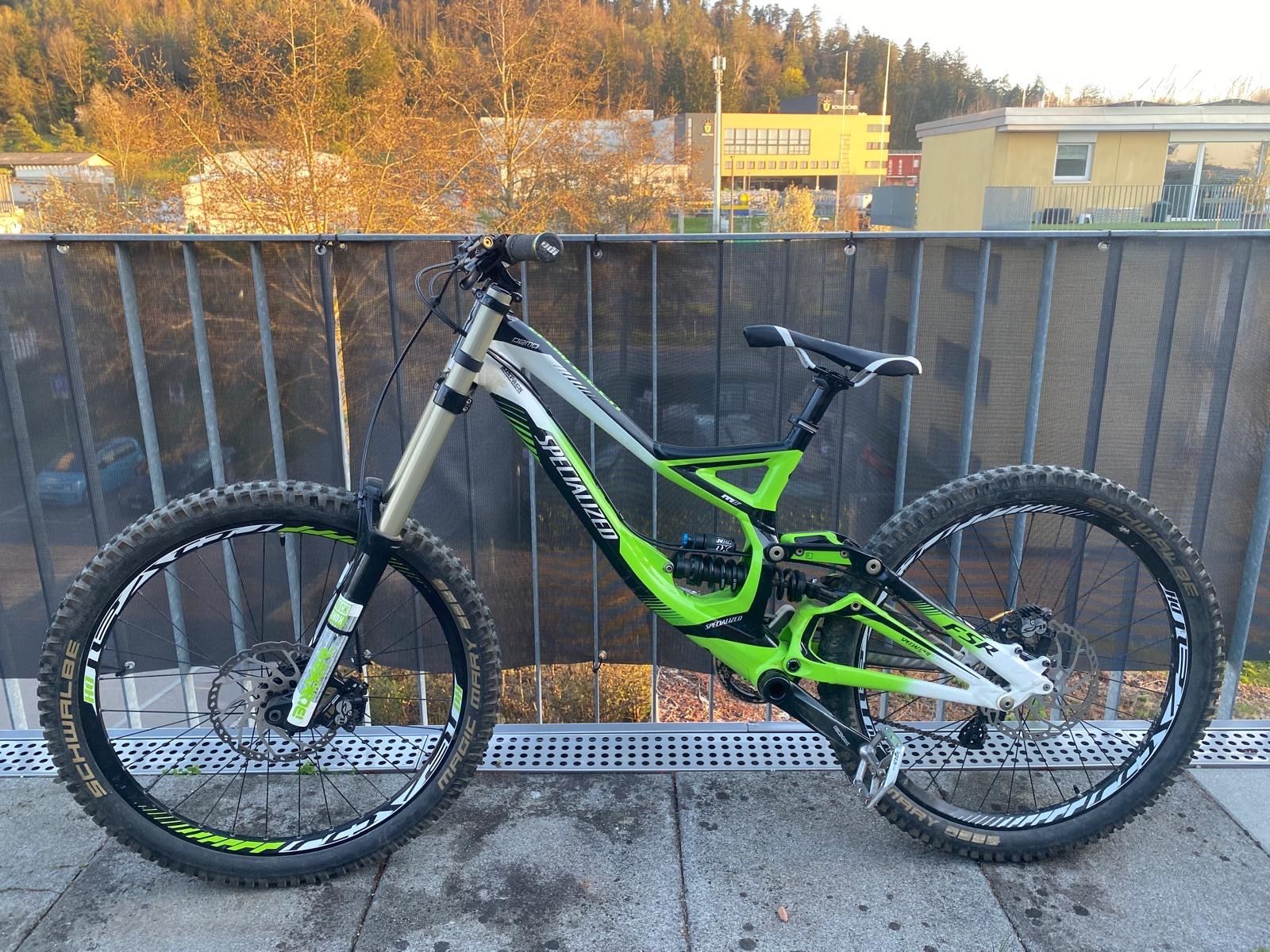 Specialized Biciclette: Downhillbike SPECIALIZED DEMO 8 I 2012 – Usato da Winterthur venduto da avocadolein 1