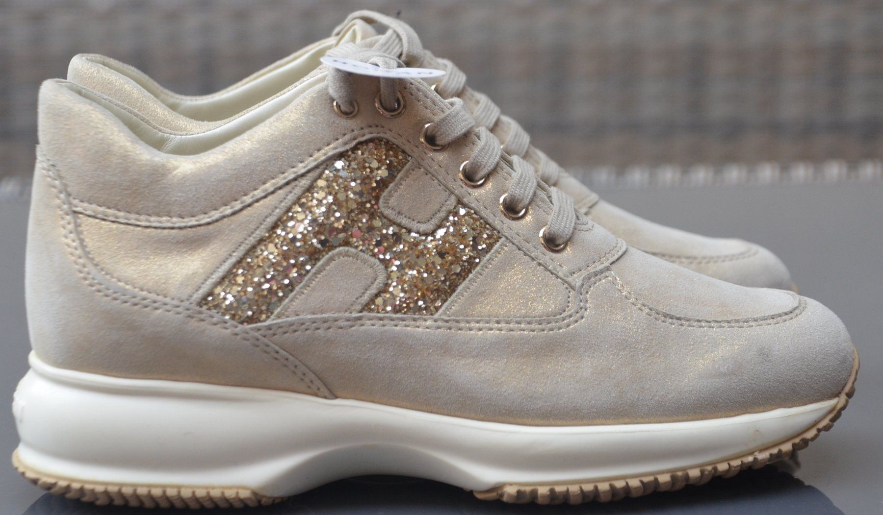 Hogan Scarpe per ragazze: Hogan Sneakers  .35 – Nuovo (secondo la descrizione) da Collonges venduto da arashee 4