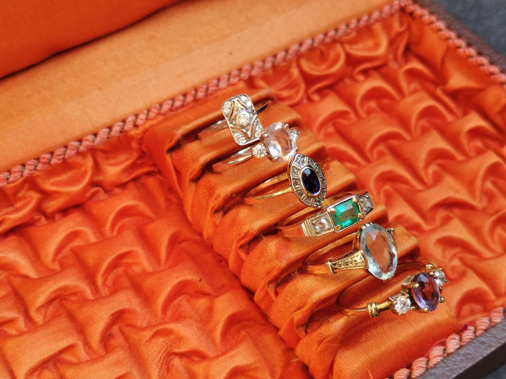 Portagioie: Antike Ringbox Schmuckbox Koffer Braun mit Seide Orange – Usato da schwyz venduto da larry91sz 5