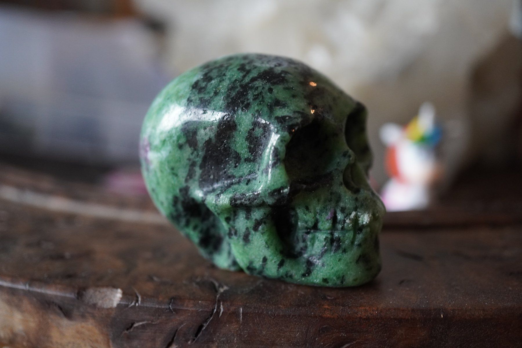 Minerali & Pietre curative: Rubin in Zoisit    Skull     "TOPSTONE" – Nuovo e nell'imballaggio originale da Eschenbach SG venduto da topstone 1
