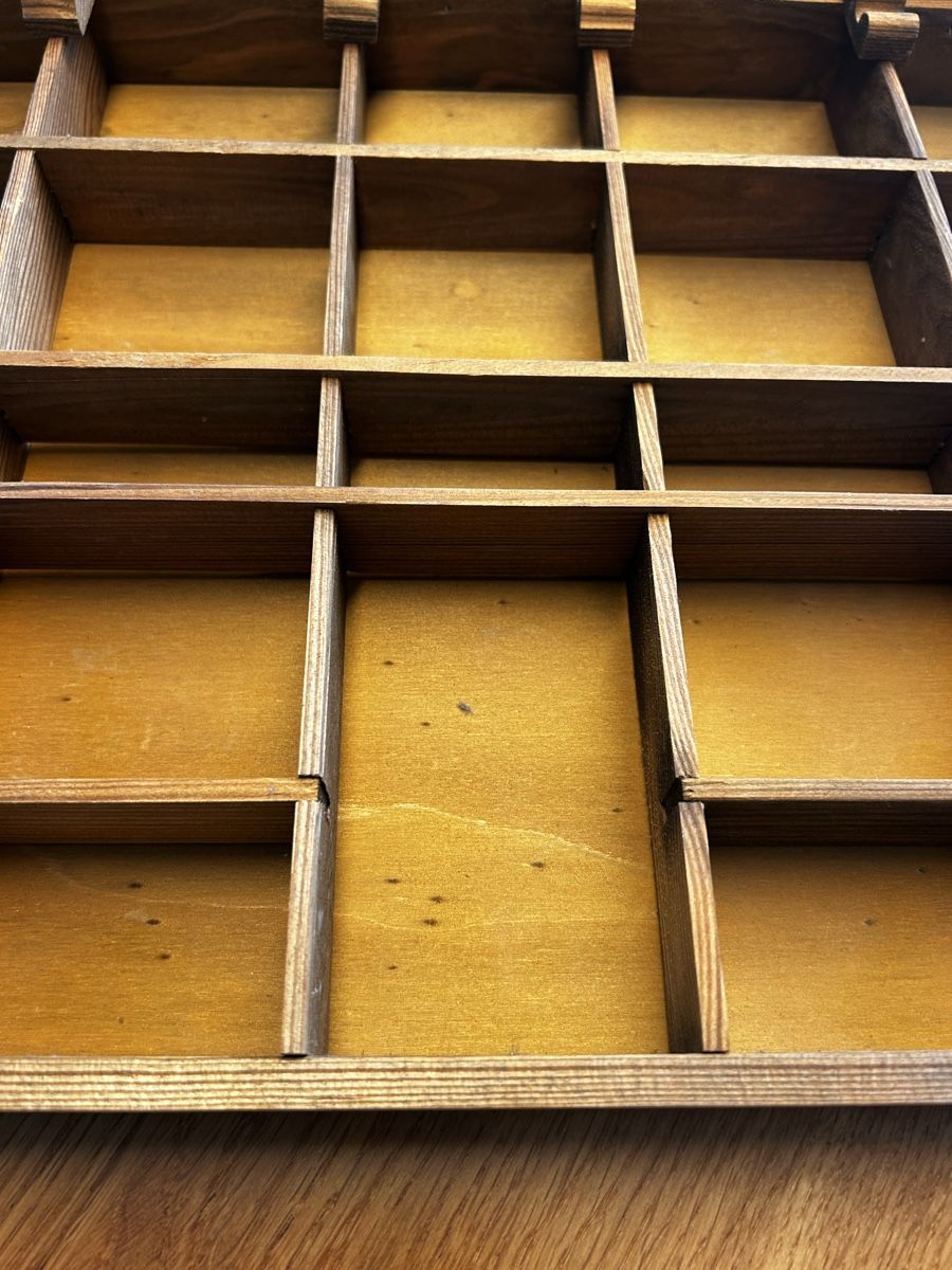 Articoli in legno: Setzkasten Chalet aus Holz – Usato da Utzenstorf venduto da Microsaft 1