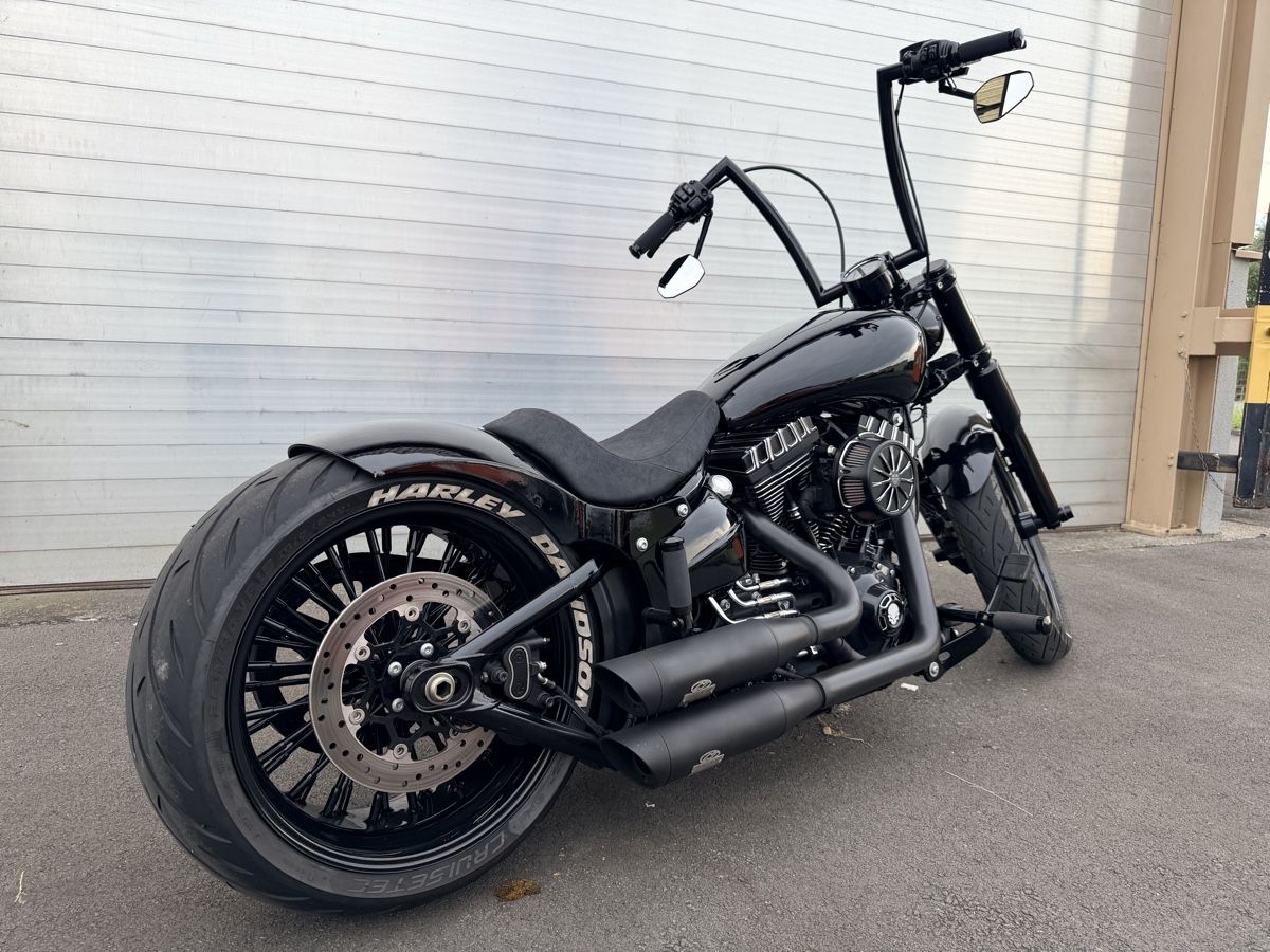 Harley-Davidson Cruisers: Harley-Davidson Breakout black BEAST – D'occasion à Hochdorf par K.Kari 1