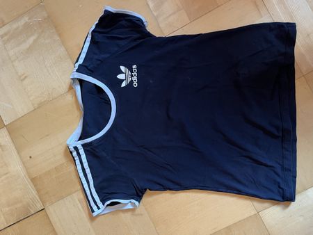 Adidas Damen T-Shirt Grösse S guter Zustand