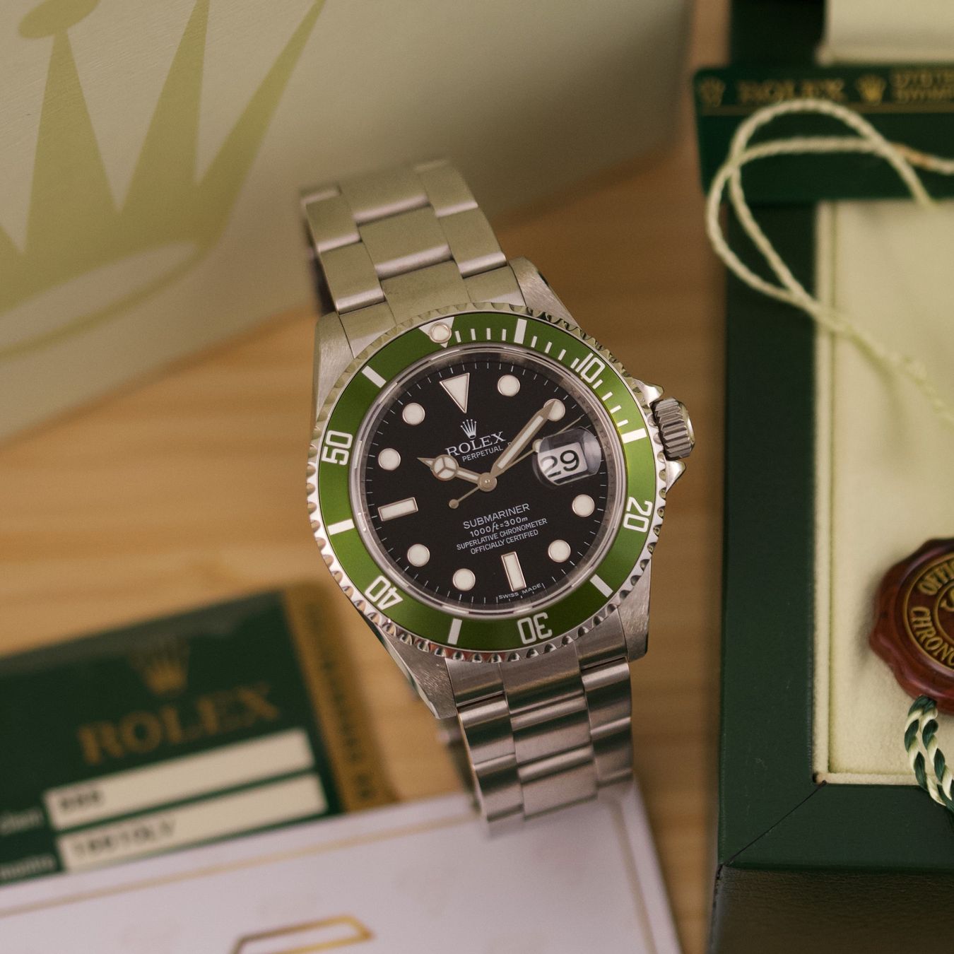 Rolex Orologi: Rolex Submariner "Kermit"/ 16610LV / 2008 / Full Set – Usato da Luzern venduto da PrimeSwissTime 2