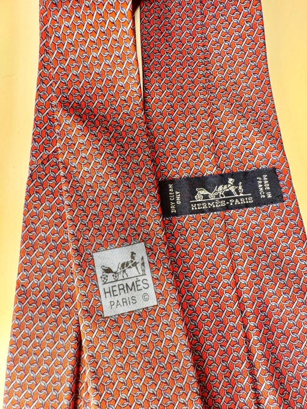 Hermès Krawatten: Original HERMES Krawatte – Gebraucht aus Zürich von Artcore