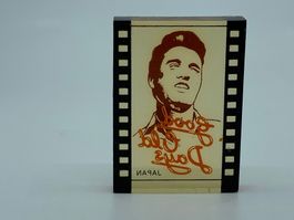 Tolle Elvis Deko aus Kunststoff ca. 3 x 4.3 cm