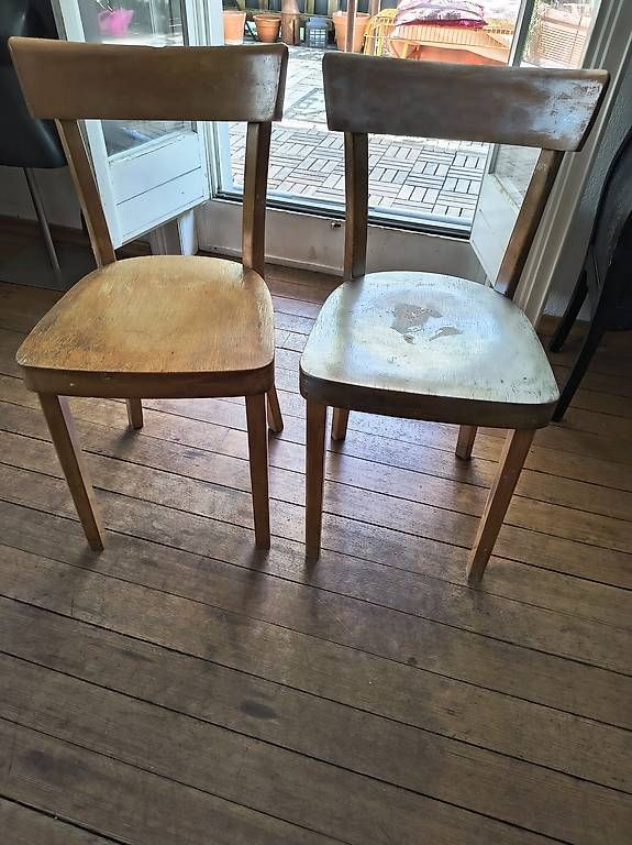 Sedie: Vintage Stühle und Möbel – Usato da Zürich venduto da touchandrituals 1