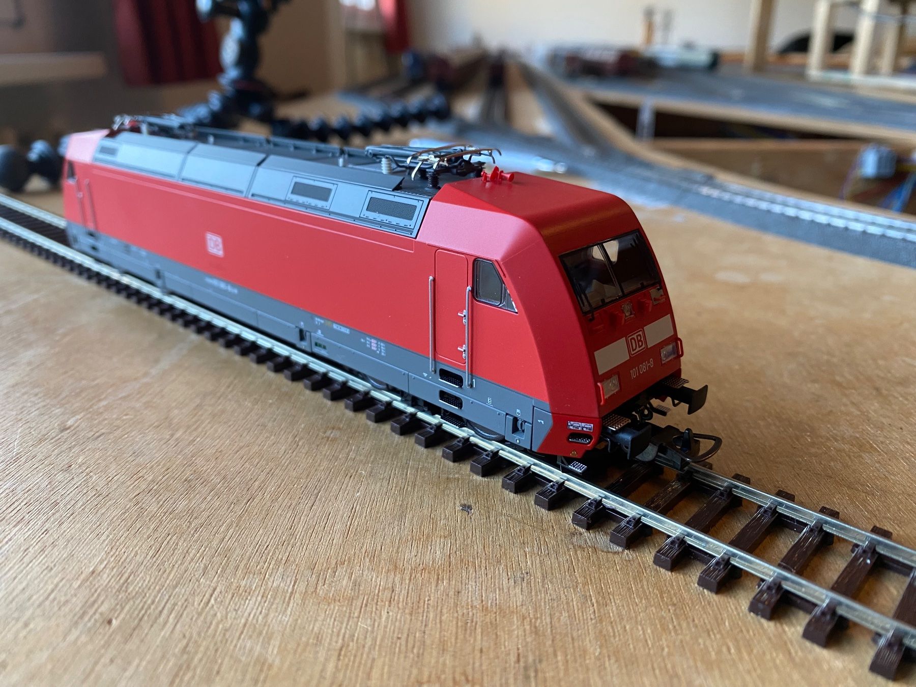 Piko Modelleisenbahnen: Piko 51100 / DB AG BR 101 081-8 – Gebraucht aus Wallbach von luechma 2