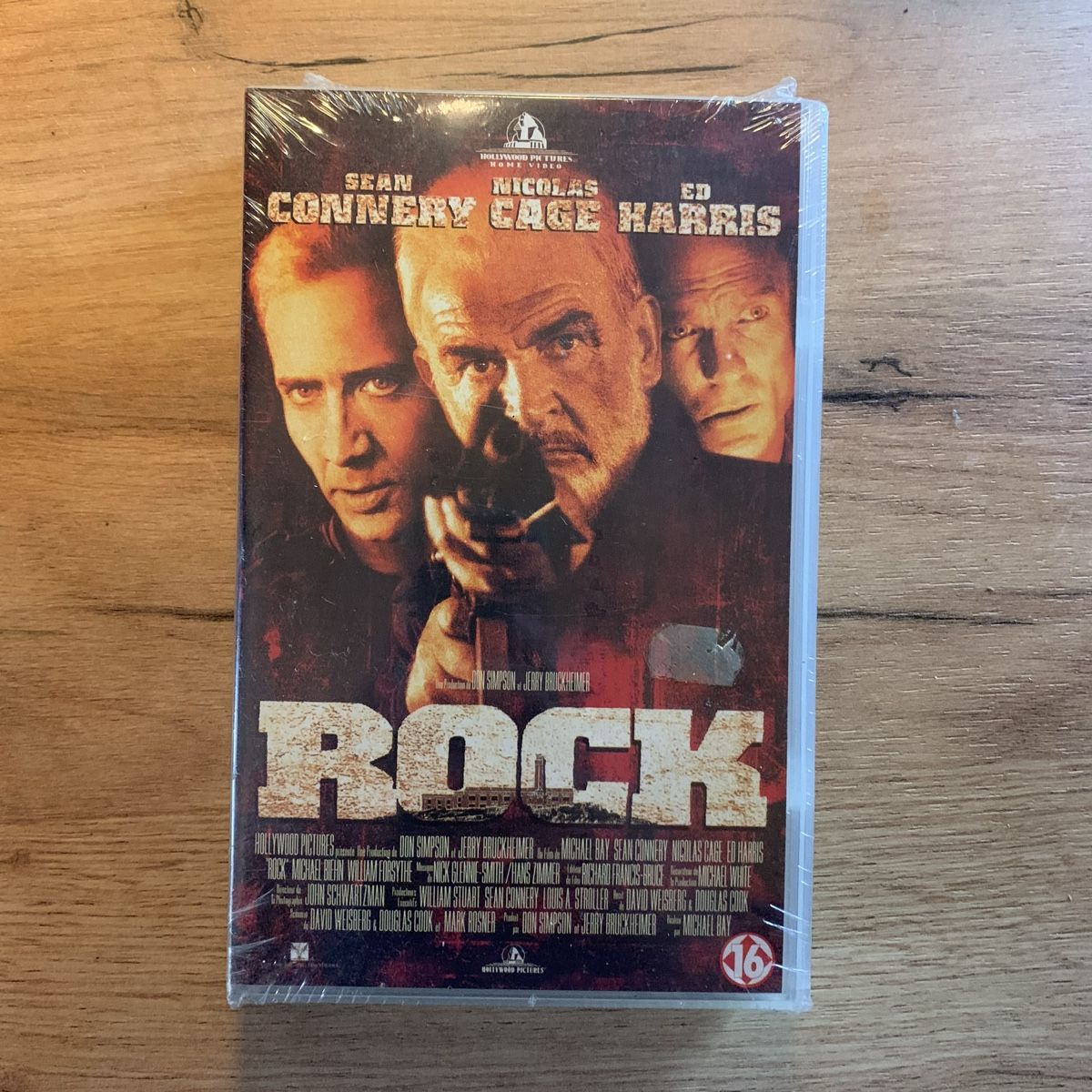 Toutes les VHS: VHS "The Rock" avec Sean Connery, Nicolas Cage. SEALED – Neuf avec emballage d'origine à Gals par Diskopatshop