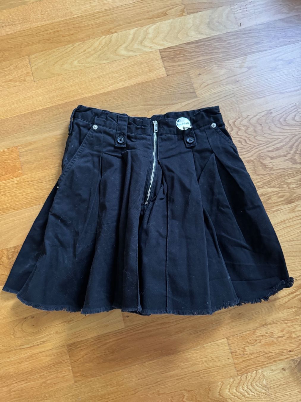 Diesel Kleiderpakete & -sets: Diesel Rock und Shirt – Gebraucht aus Zürich von froschchen79 5
