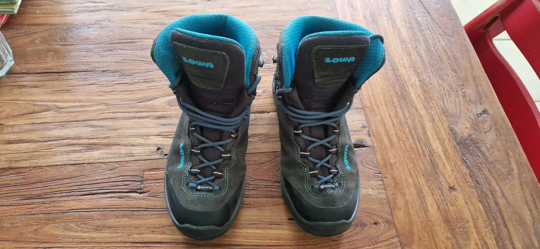 Lowa Chaussures garçon: Lowa Wanderschuhe Gr.35 – D'occasion à Zeiningen par rimoni 2