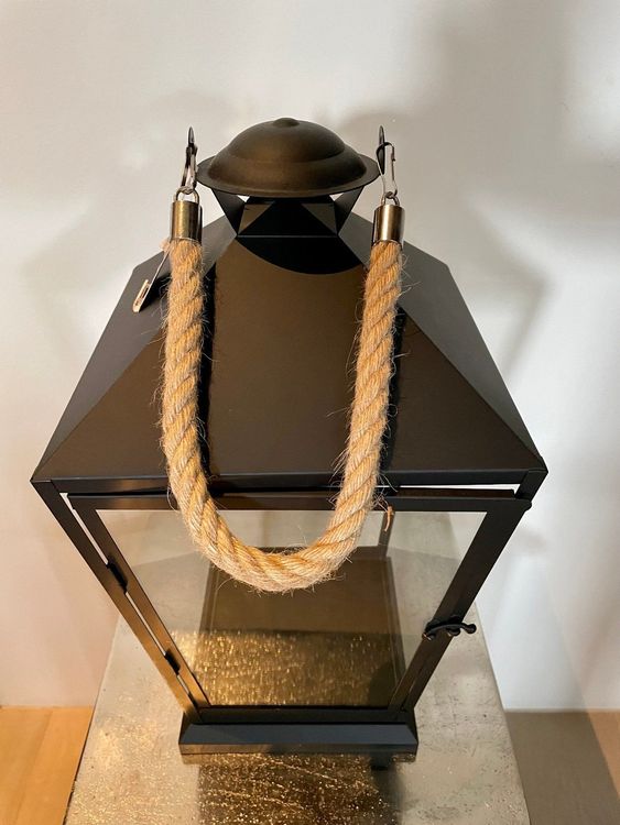 Lanternes: Edle Gartenlaterne in schwarz/Metall und Glas/Neu/OVP – Neuf avec emballage d'origine à Volketswil par rubin74 1