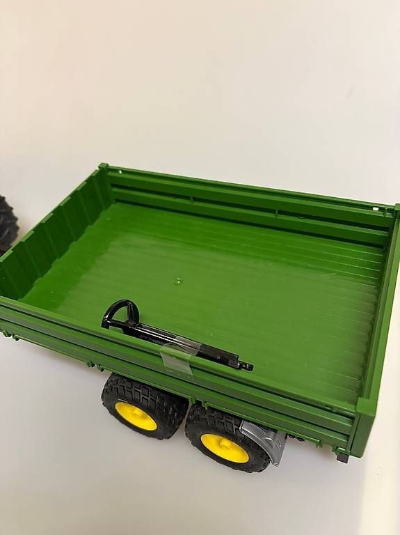 Jouets: Bruder Traktor mit Anhänger – D'occasion à Adligenswil par Johnsepia 1