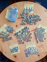 Posten div. M - Schrauben, Muttern und U - Scheiben. Neu.