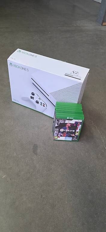 Consoles: X-Box one S – D'occasion à Arbon par Secretpacks-SchLau 2