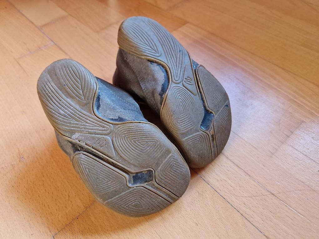 Chaussures garçon: Wildling Eibe 28 – D'occasion à Rutschwil par tho_9lxq 1