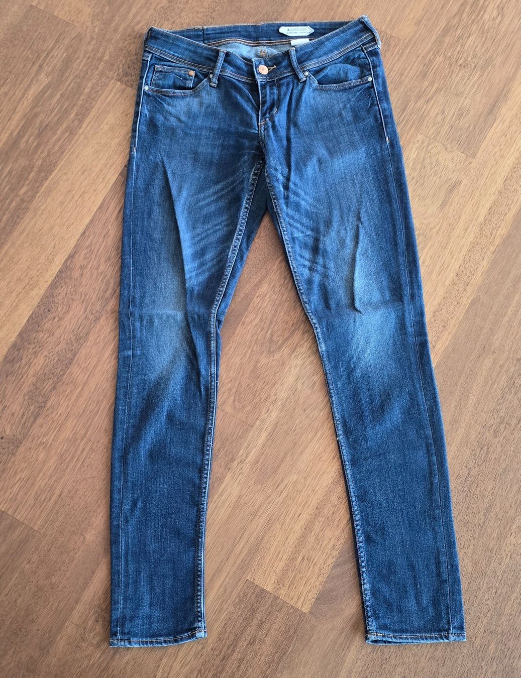 Lotti di vestiti: Second Hand Hosen Gr. 36/38 – Usato da Seuzach venduto da Verano_2026 4