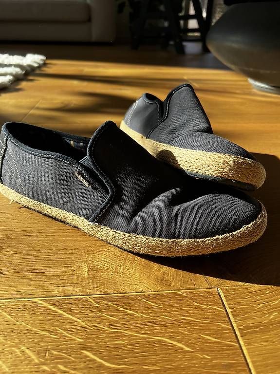 Chaussures hommes: Tommy Hilfiger 43 wie neu – D'occasion à Landschlacht par Blaudomin1