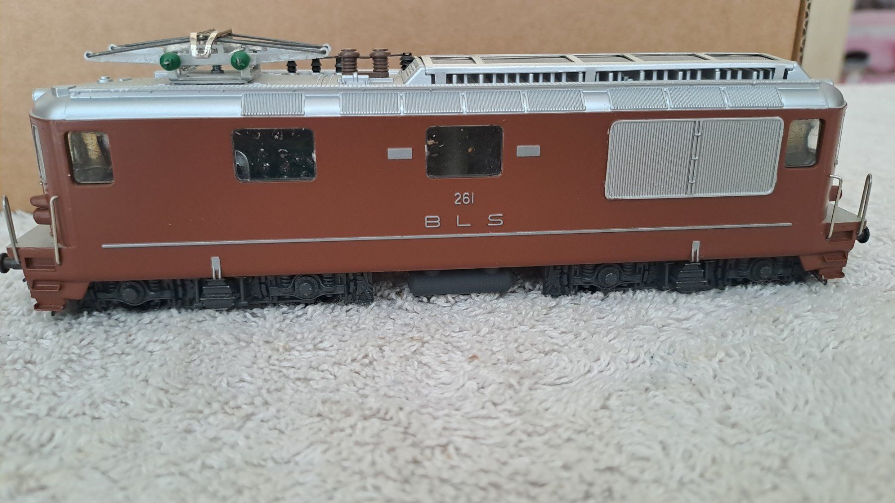 Hag Modellini di ferrovie: HAG 180 BLS Re 4/4 H0 WS/38 – Usato da Winterthur venduto da Riebeli333