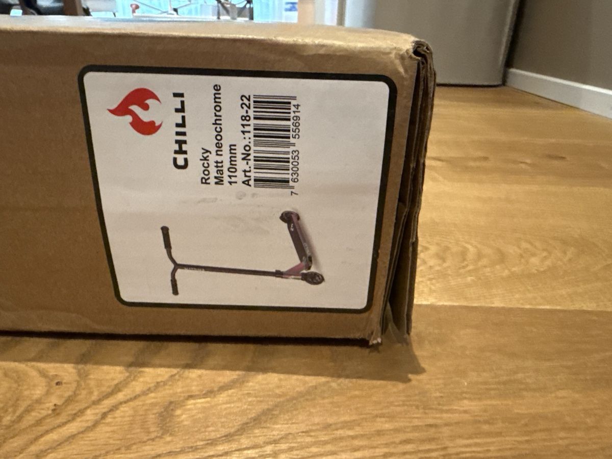 Chilli Kickboard: Chilli Rocky Matt neochrome 110mm Neuware – Nuovo e nell'imballaggio originale da Boswil venduto da Rita_100 1