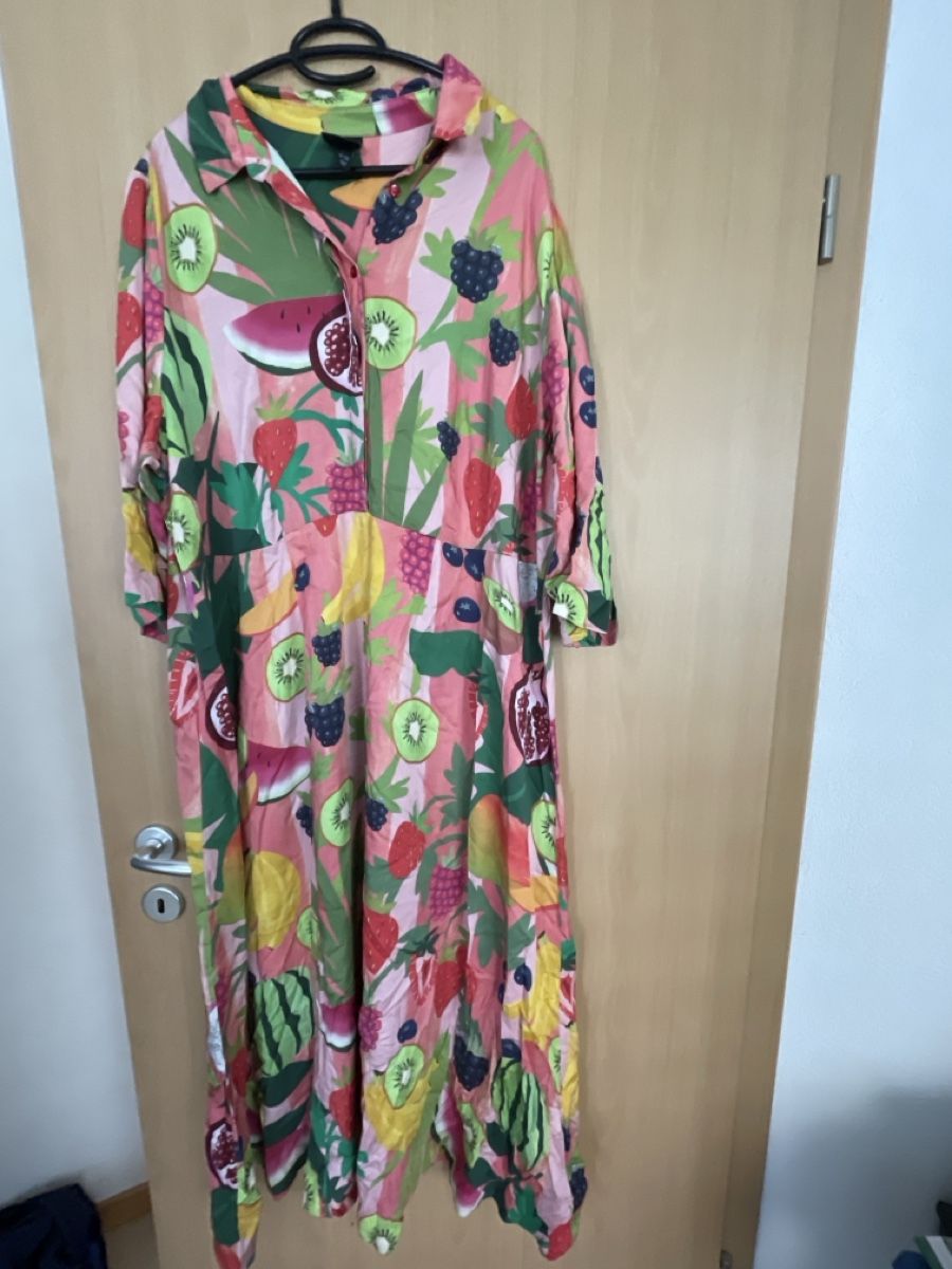 Ulla Popken Vestiti: Ulla Popken Kleid mit Früchte Gr 50/52 – Usato da Illnau venduto da cla_jqf8