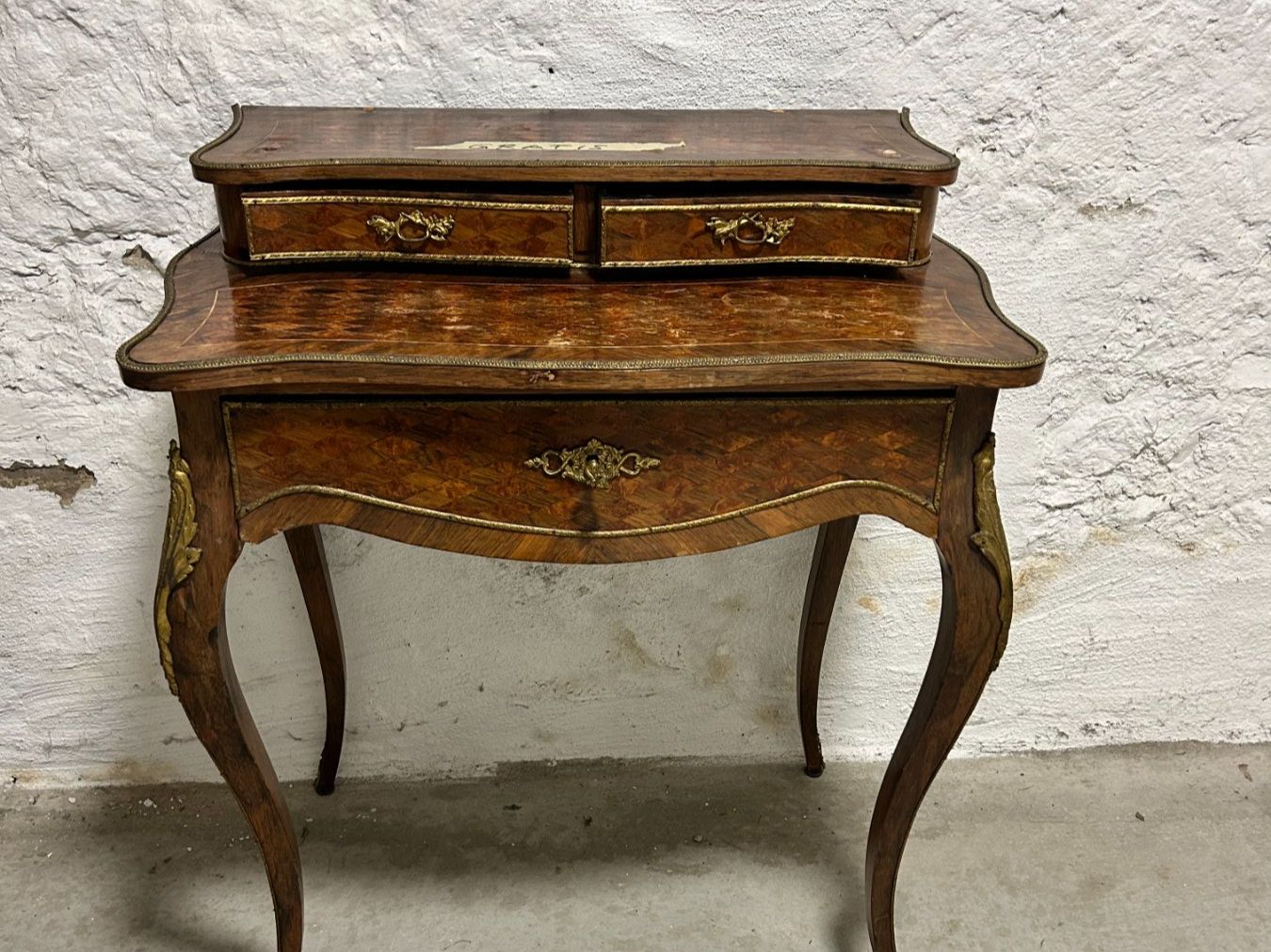 Commodes: Antikes Möbel – D'occasion à Hitzkirch par auuum