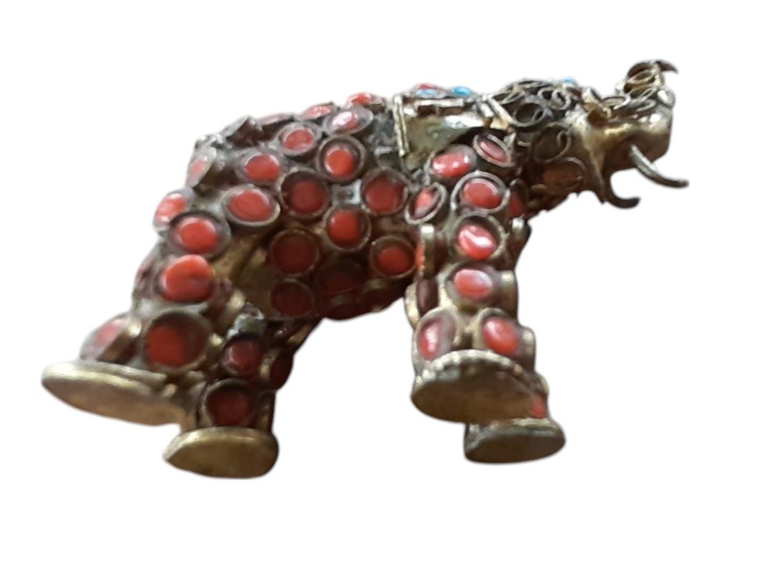 Alle Dekorationen: Antiker Elefant Tibet Granate Türkis – Gebraucht aus Mörschwil von antiksalon21 5