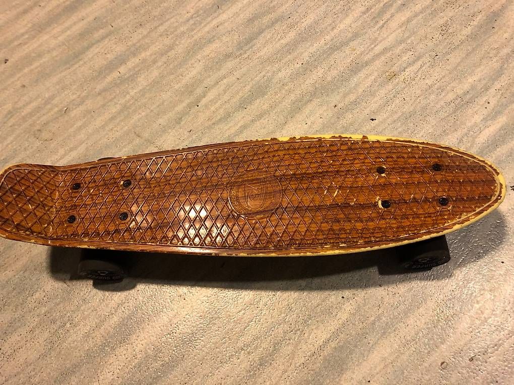 Skateboards: Skateboard – Usato da Hinwil venduto da Hiwikeb