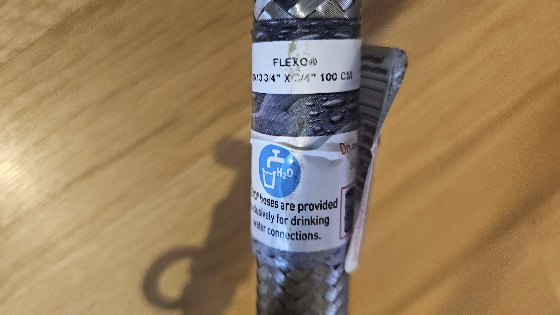 Eisenwaren: Tuyau renforcé FLEXO 3/4" x 3/4", 100 cm, DN 13 – Neu (gemäss Beschreibung) aus La Tour-de-Treme von Vincentg 1