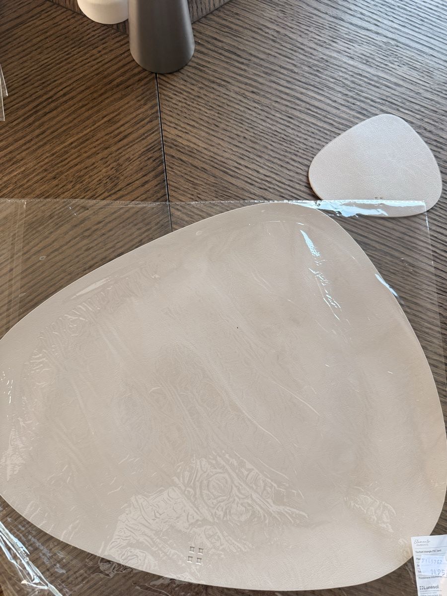 Livique Set di tavolo e panche: Tisch Set 4-Teilig – Nuovo e nell'imballaggio originale da Alchenflüh venduto da sam_2vjg