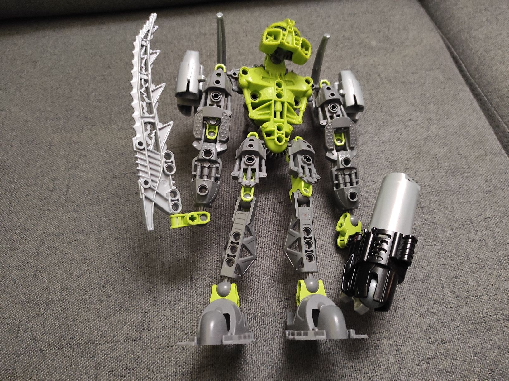Lego Spielzeuge: Lego Bionicle 8686 Toa Lewa – Gebraucht aus Glattfelden von SilverSnow