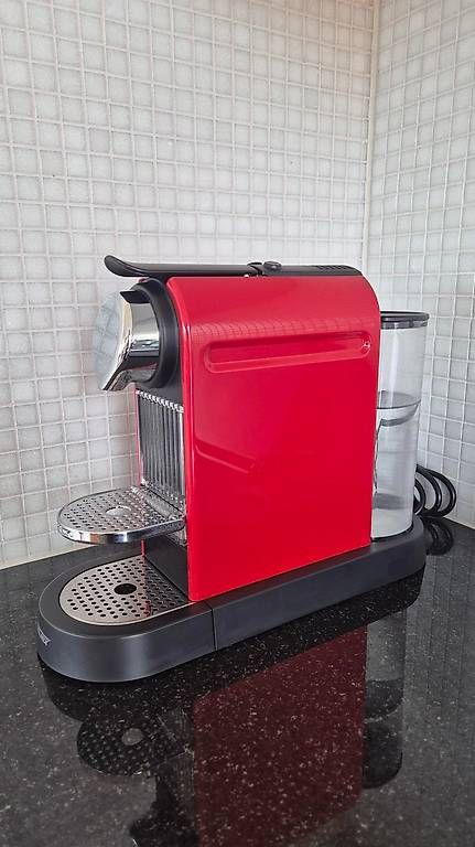 Machines à café & Machines à expresso: Nespresso Turmix TX170 Citiz  Fire Engine Red – D'occasion à Winterthur par geitam 1