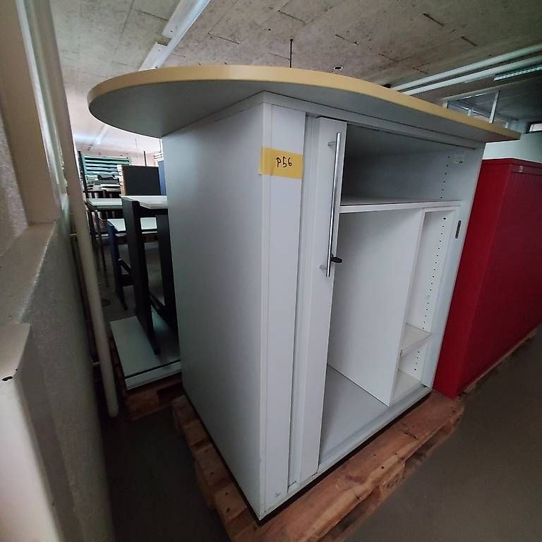 Armoires: Rolladenschrank / Barmöbel – D'occasion à Bärau par Lehmann3552 4