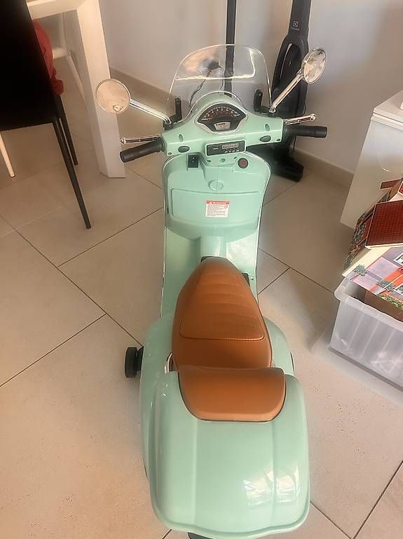 Scooters: vespa elettrica  – D'occasion à Bioggio par vir_5b6b 1