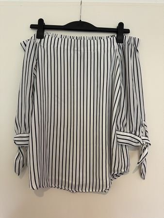Sommer Bluse gestreift, schulterfrei, Grösse 10 Top