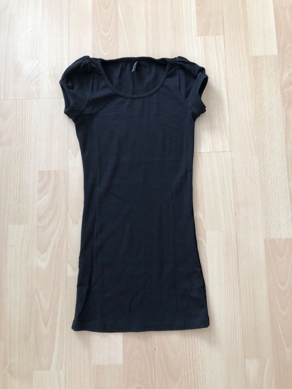 T-shirt: Amisu Shirt Gr.XS – Nuovo (secondo la descrizione) da Chur venduto da vicky7