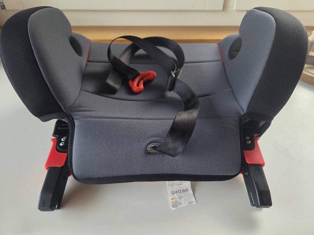 Osann Seggiolini per auto: Kindersitzerhöhung – Usato da Richterswil venduto da Cputoaster 2