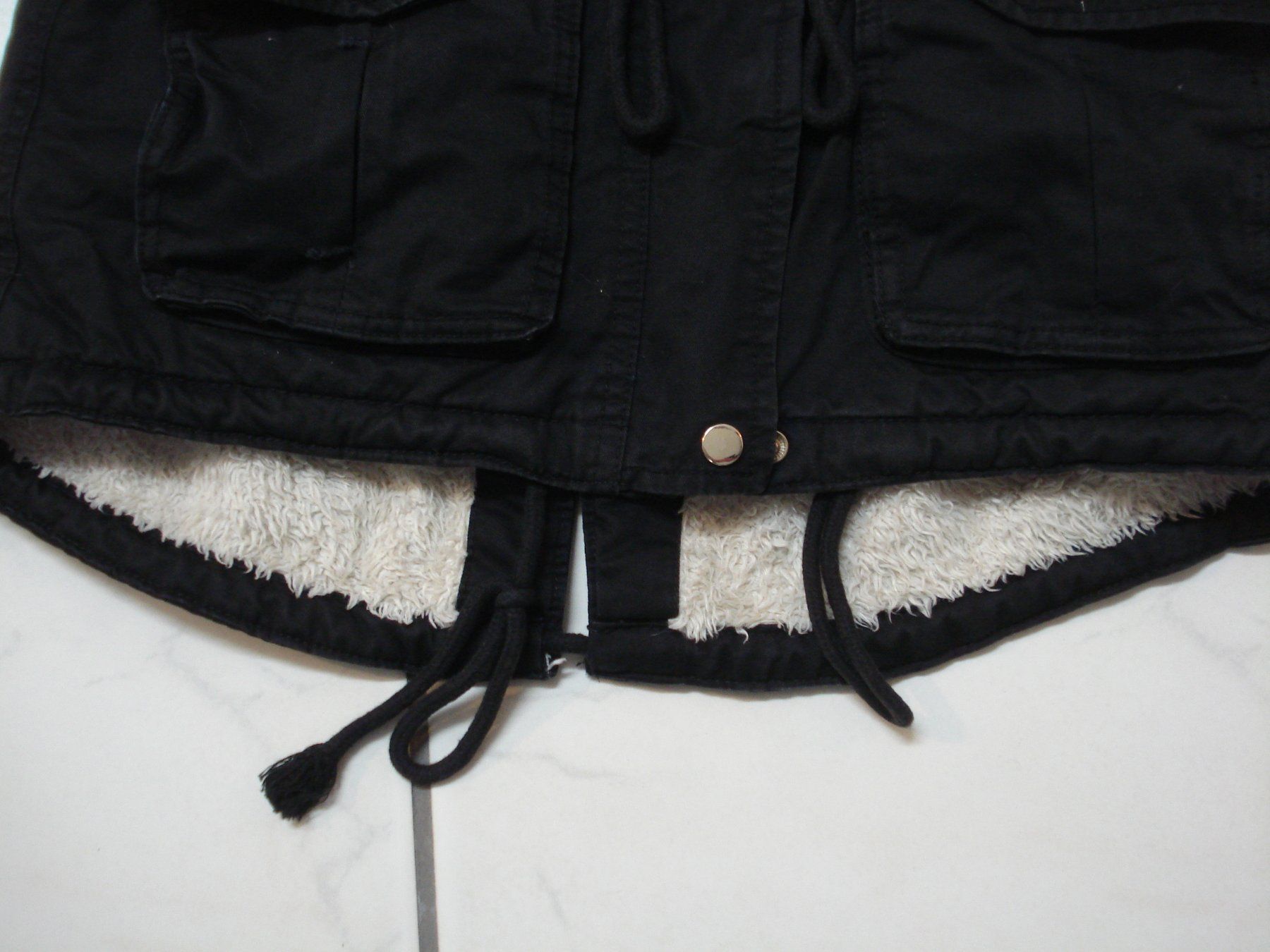 H&M Jacken: schwarze Winterjacke Gr. 32 – Gebraucht aus Au SG von beanpasa 1