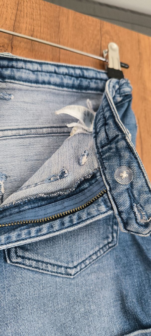 H&M Jeans: Kurze Jeanshose – D'occasion à Bern par mar_xn6k 3