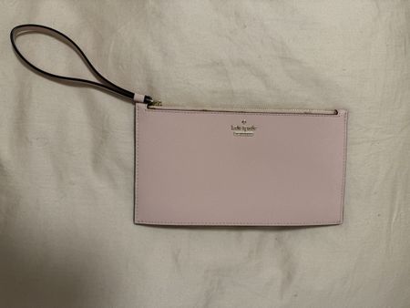 Pochette rose Kate Spade, élégante et pratique