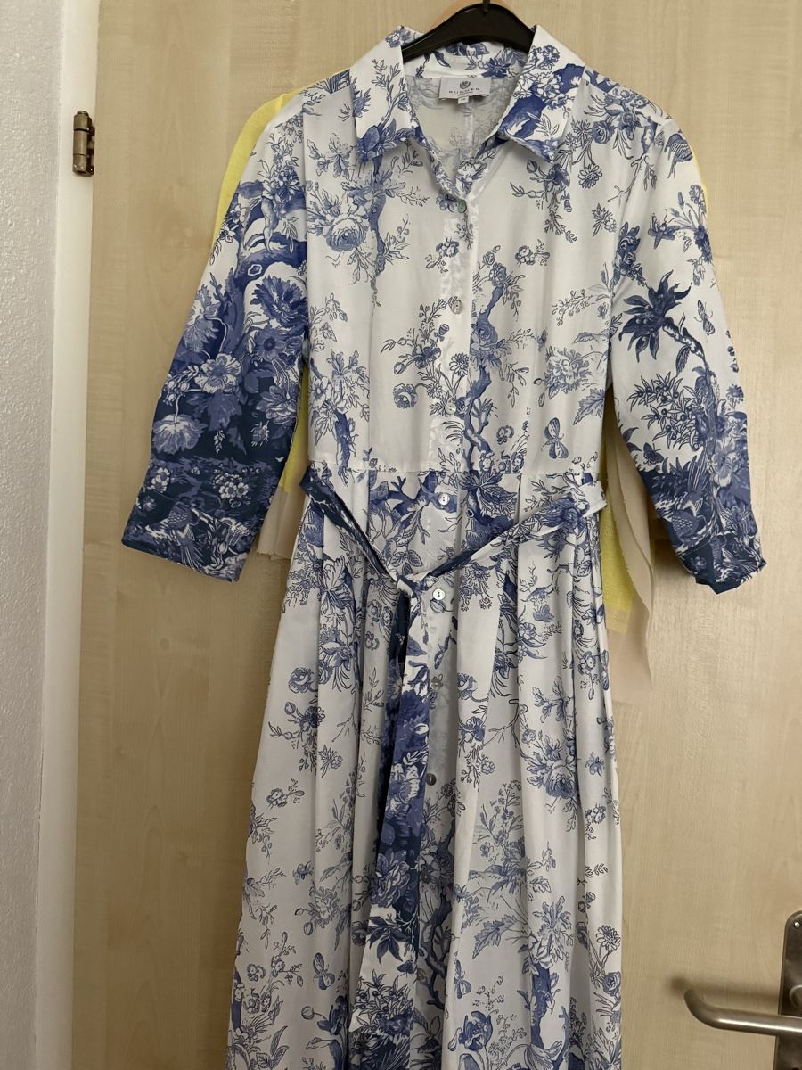 Vestiti: Maxikleid Blumenmuster Blau Weiss  GR S – Nuovo (secondo la descrizione) da Sarnen venduto da Sla_ta 1