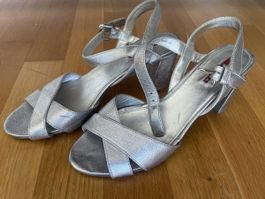 Prada Silberne Sandalen 39 1/2 1x an Hochzeit getragen