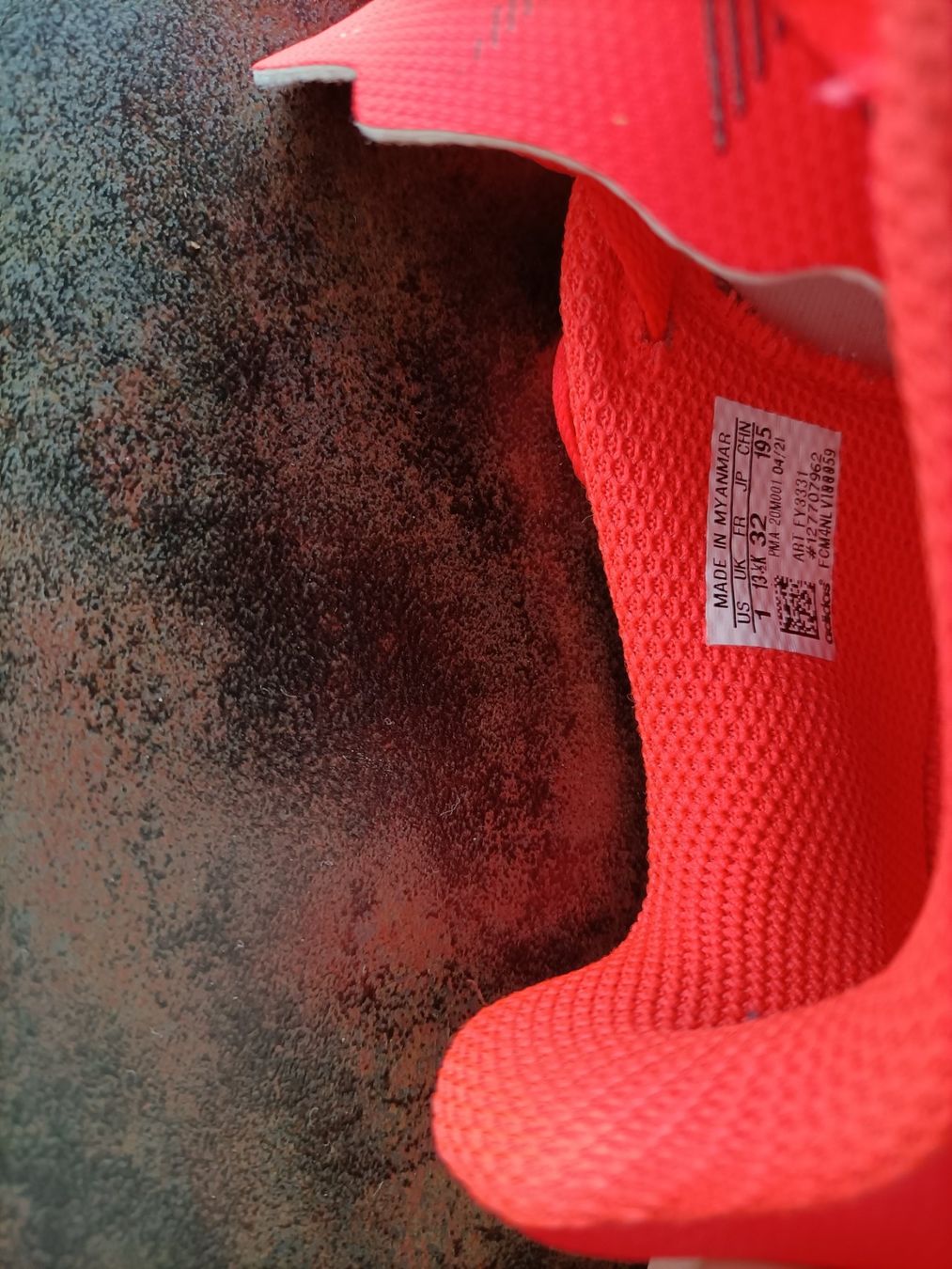 Adidas Chaussures garçon: Turnschuhe – D'occasion à Staldenried par Staldenried 1