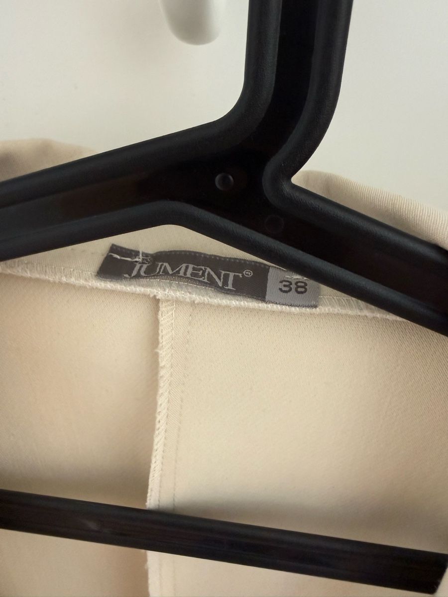 Giacche: Blazer creme farbig Grösse 38 – Usato da Zollikofen venduto da Akshy 7