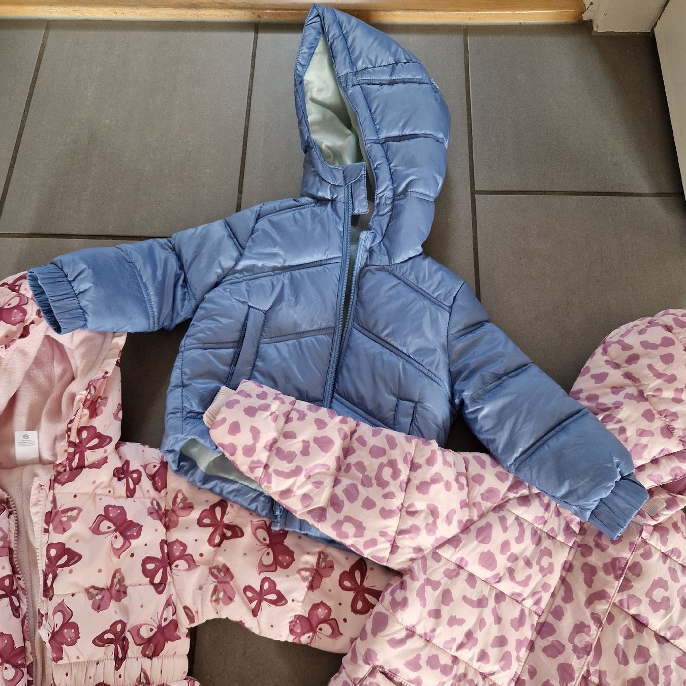 Lotti & Set di vestiti: Winter Kleiderpaket Mädchen gr 86 / 92 – Usato da Thayngen venduto da Misanthrop01 5