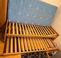 Ausziehbares Hasena Doppelbett Gestell mit Rollen 2 x 90 cm.
